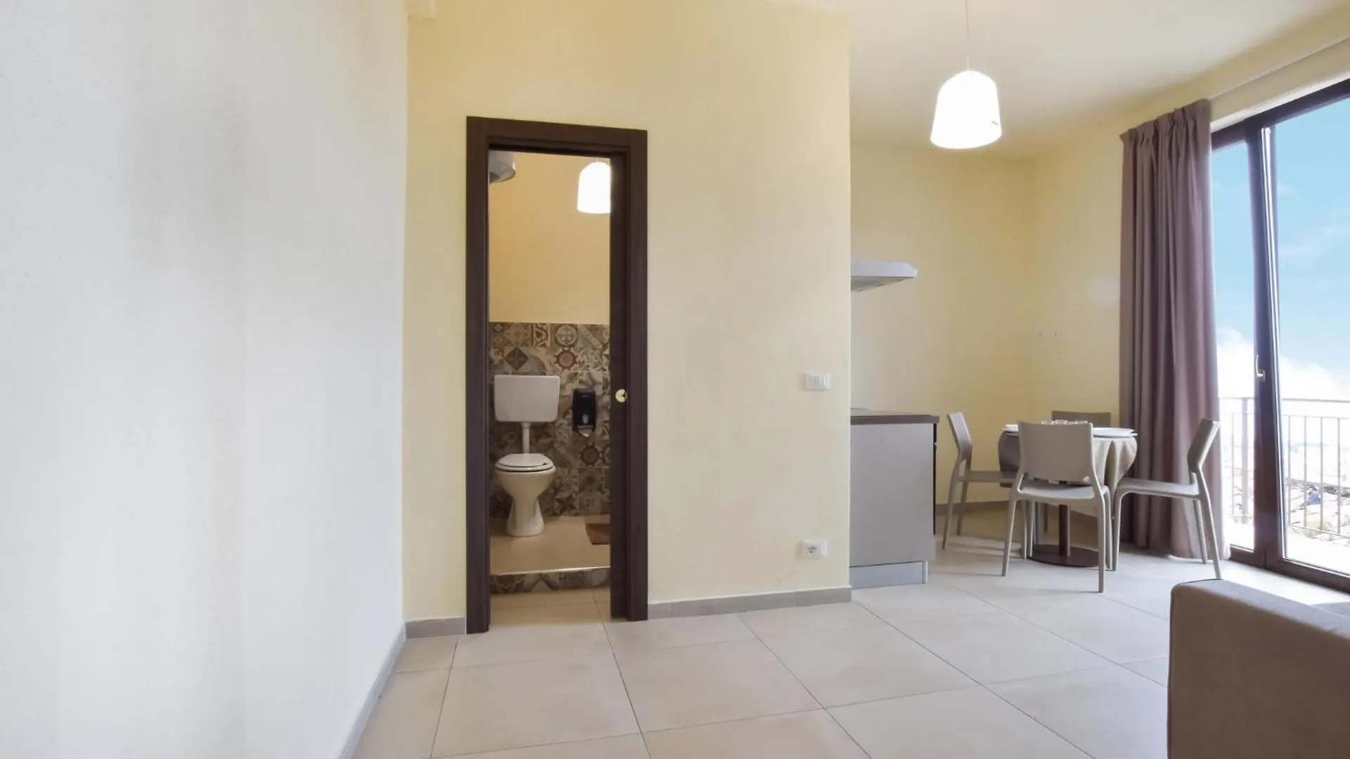 Le Muse Apartments Patti 0*,  Italien