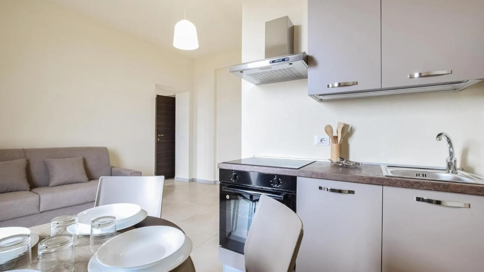 Le Muse Apartments Patti Italien